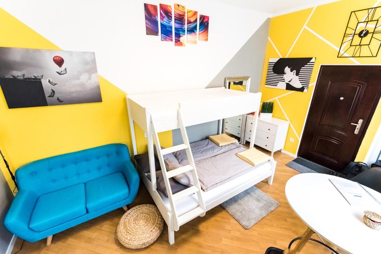 Miniart-carefully Designed-stylish-danube-vaci Str * Budapeszt