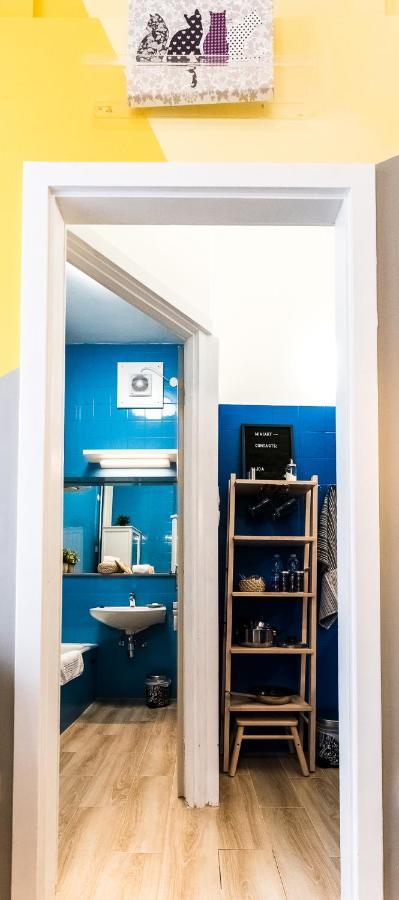 Apartament Miniart-carefully Designed-stylish-danube-vaci Str *
